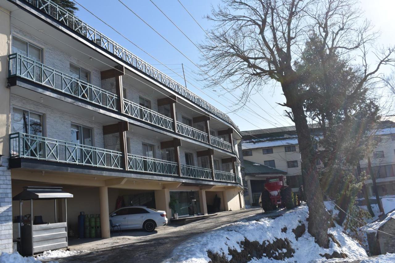 Summit Hotel Abbottabad Exterior photo